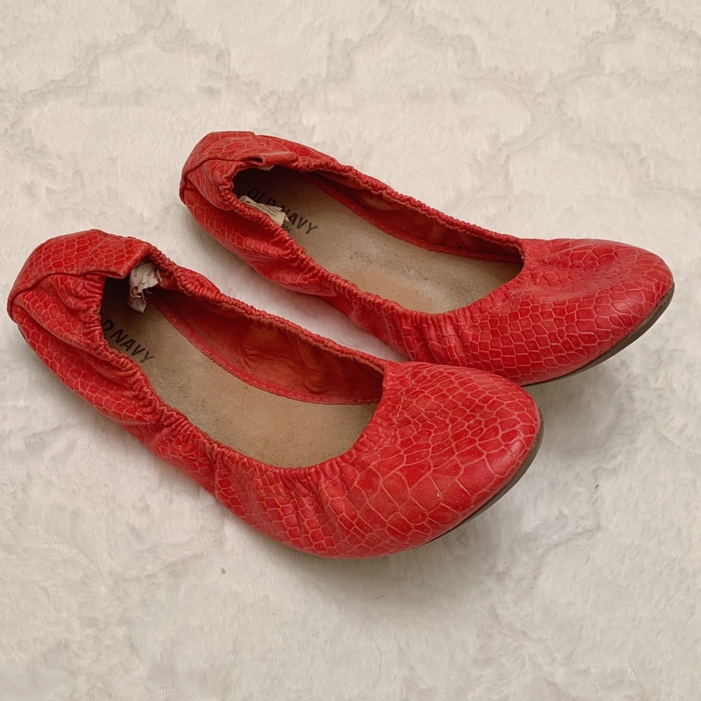 2 FOR $15 — Old navy flats